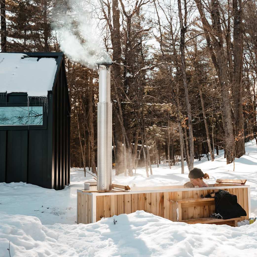 hot tub at vacation rental in winter