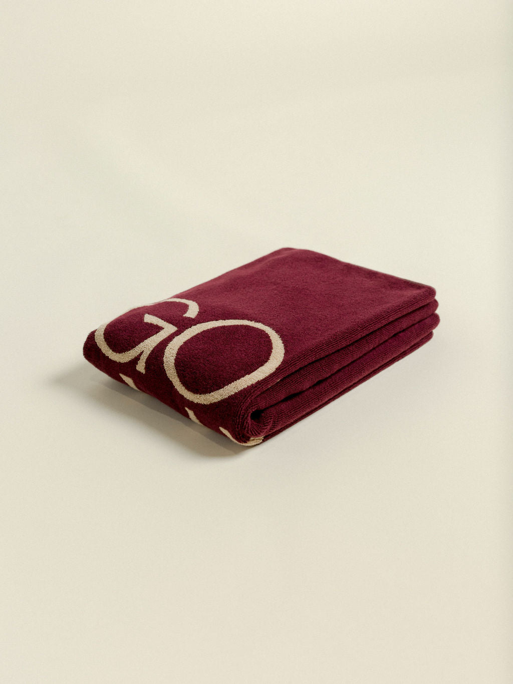 burgundy bath towel