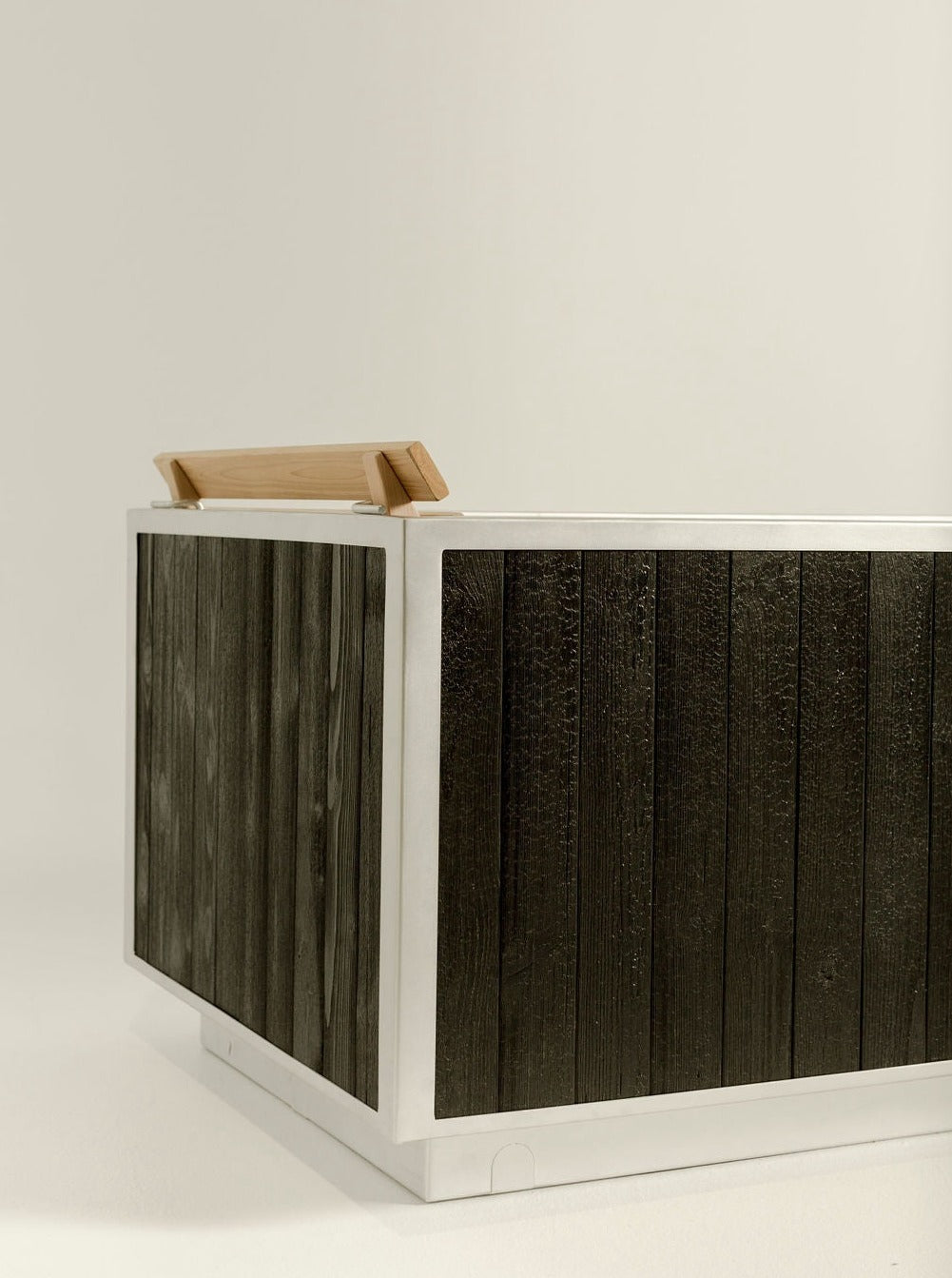 black wood fired hot tub - detail