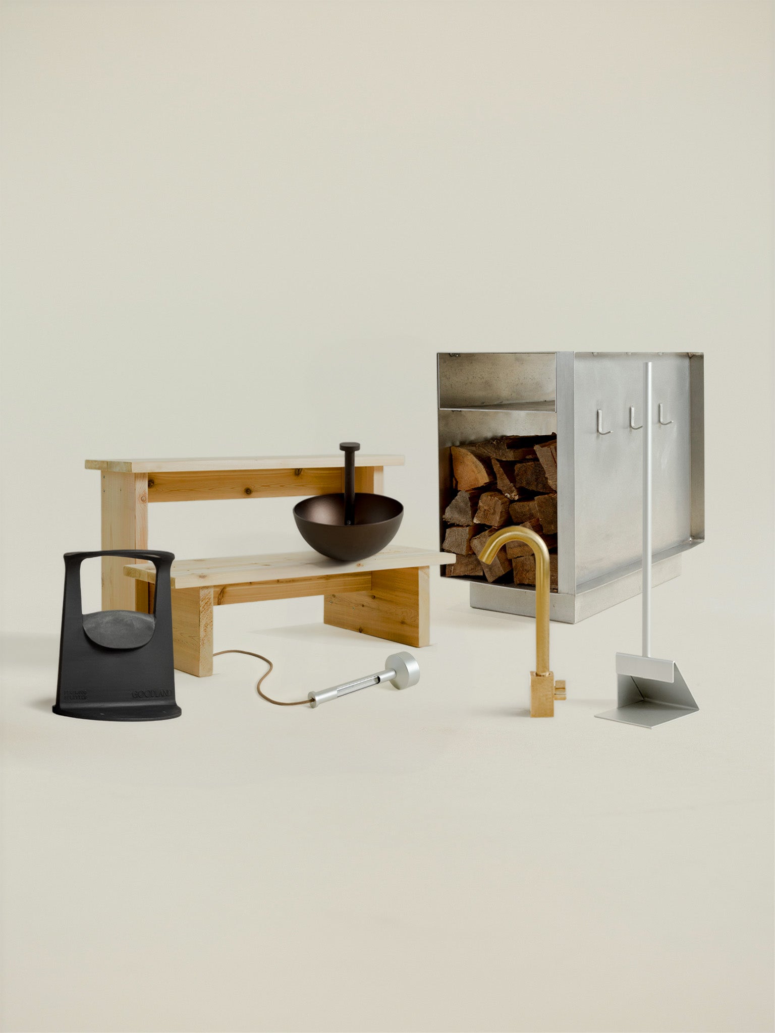 Set of accessories for a wood burning hot tub