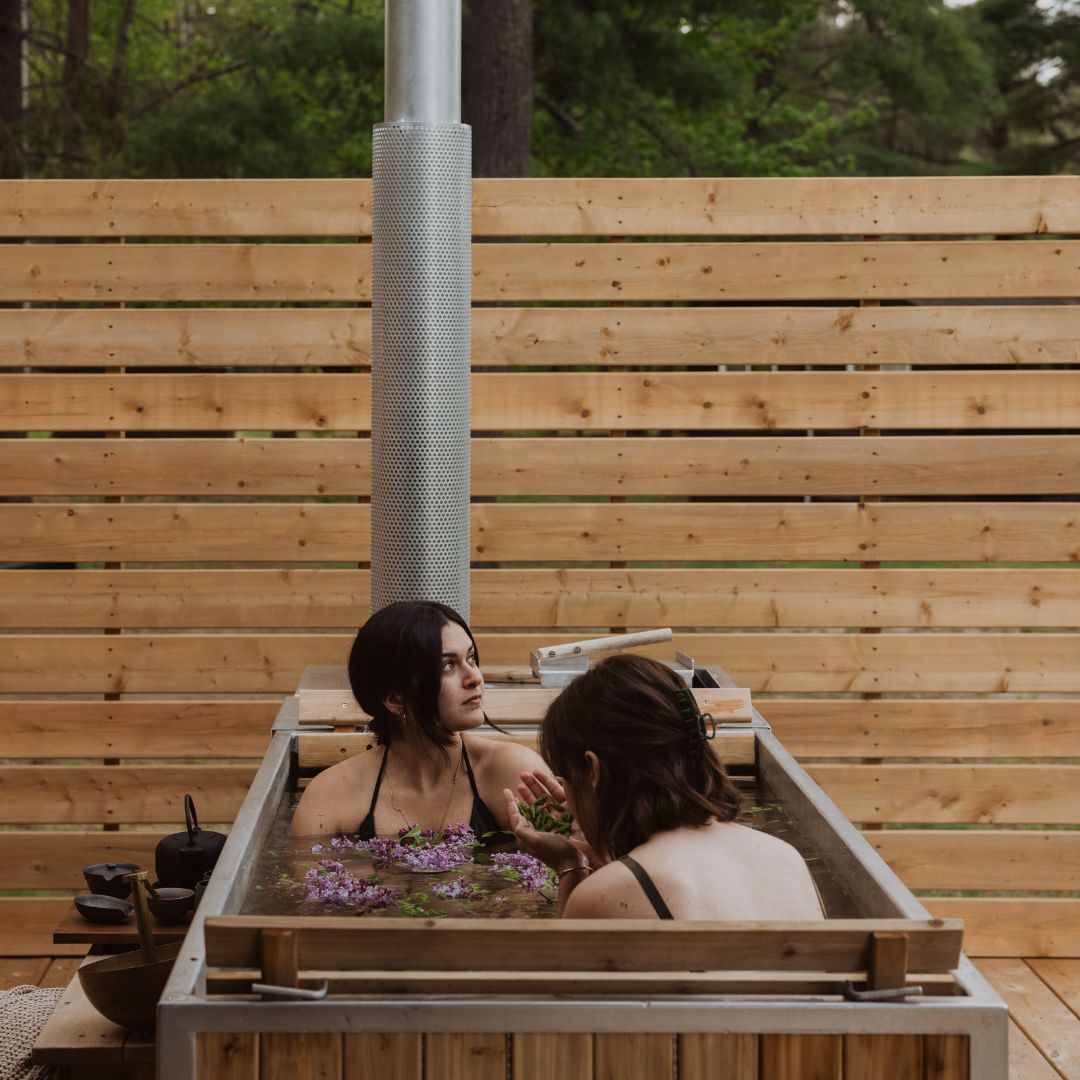 outdoor soaking tub with heater