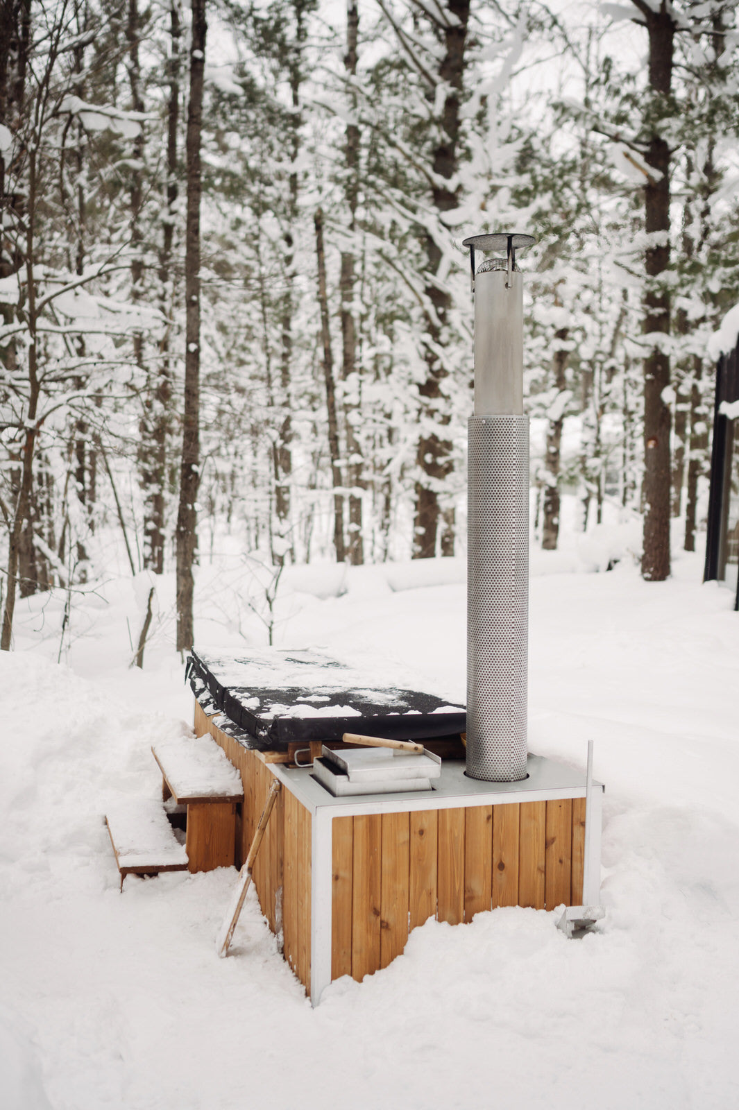 insulated cover for hot tub in winter