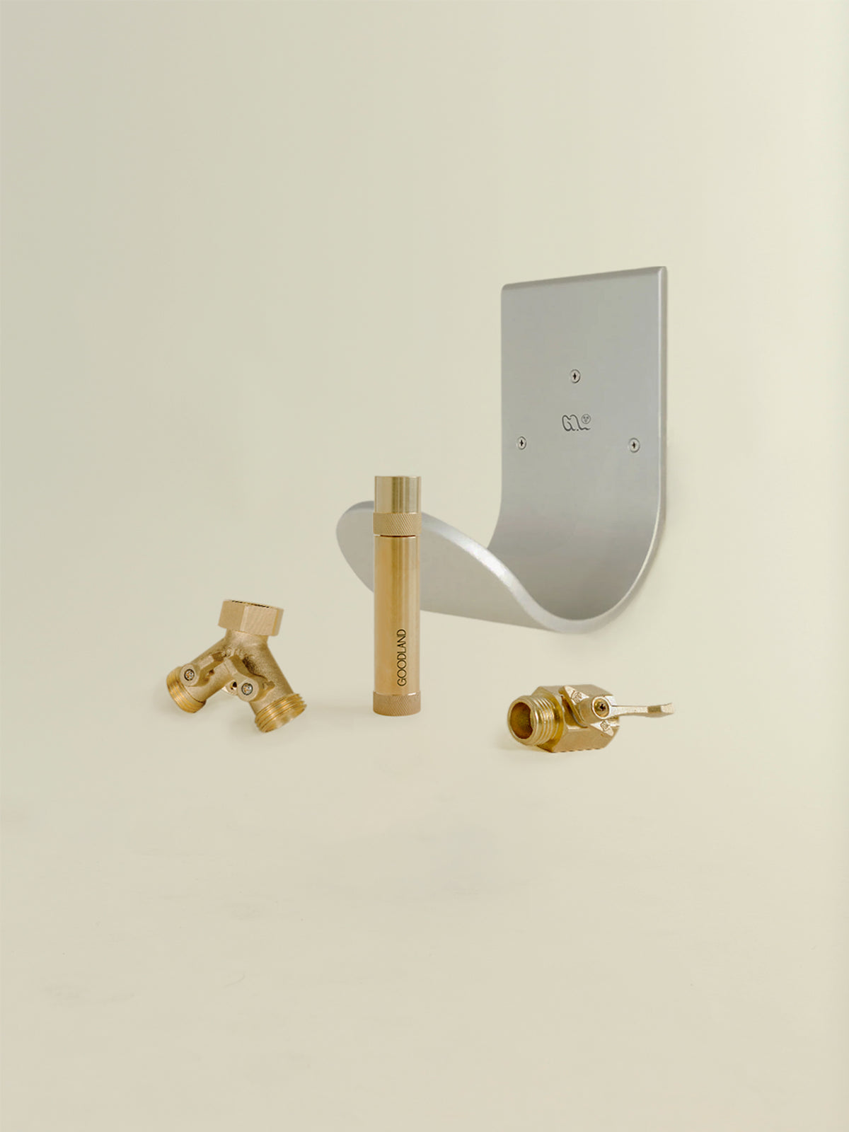 #Hose-Hanger_Natural-Aluminum+Nozzle_Brass-Hose-Nozzle