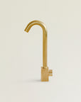 Brass outdoor faucet for hose