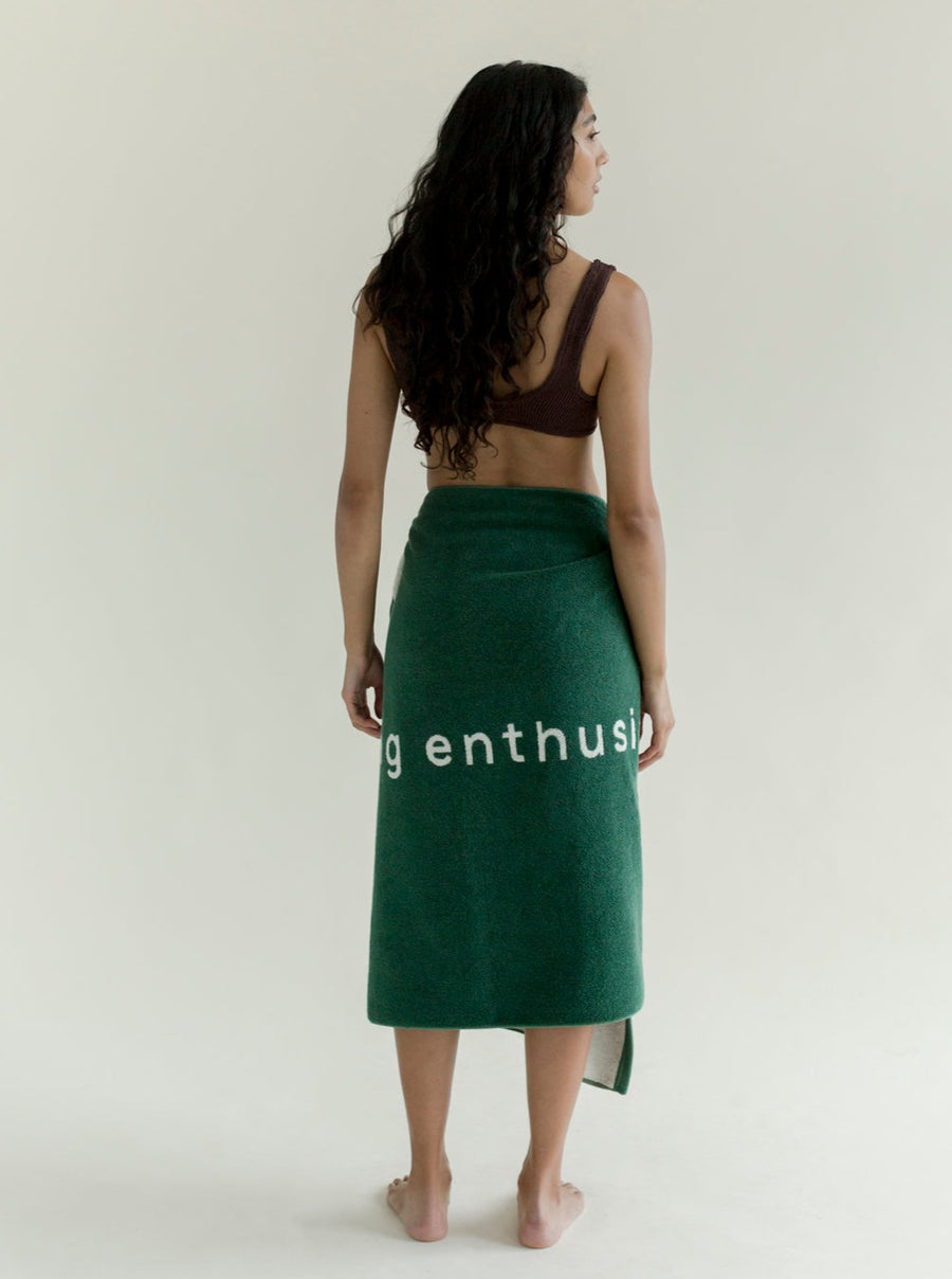 large bath towel in dark green